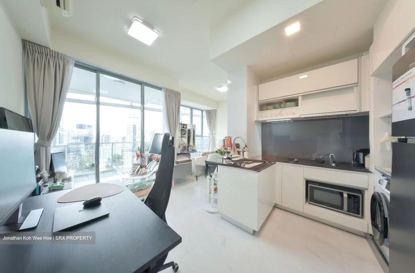 Lincoln Suites (D11), Condominium #503311461